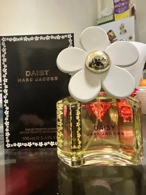 Marc Jacobs Daisy Eau de Toilette 100ml Spray